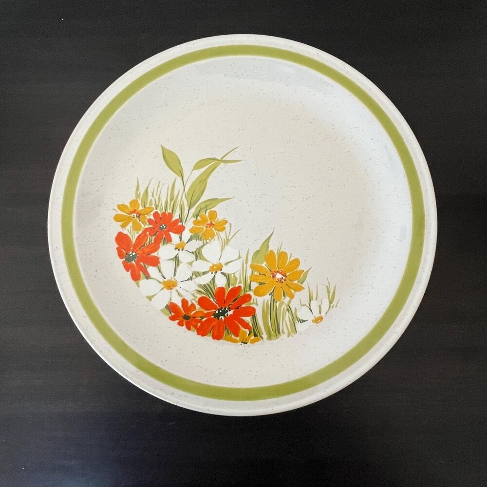 Vintage 1970s Four Season Stoneware Platter 12" // Sunmarc Daisyland Pattern